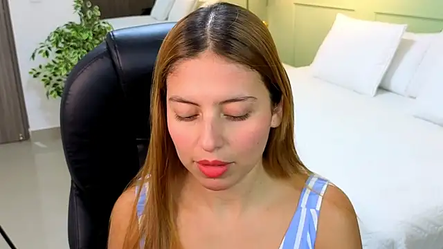 ROSE  15 online show from October 4, 7:12 pm