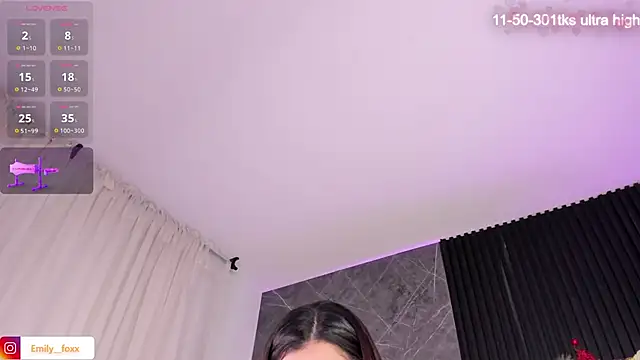 emily fox1 online show from December 15, 11:45 am