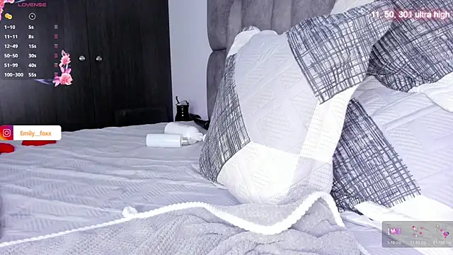 emily fox1 online show from March 10, 10:42 am