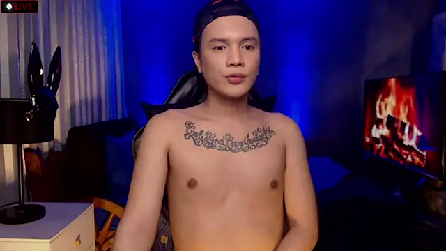 xjakolitox online show from October 18, 7:09 am