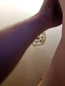 Ladyshaker82 online show from April 29, 10:27 pm