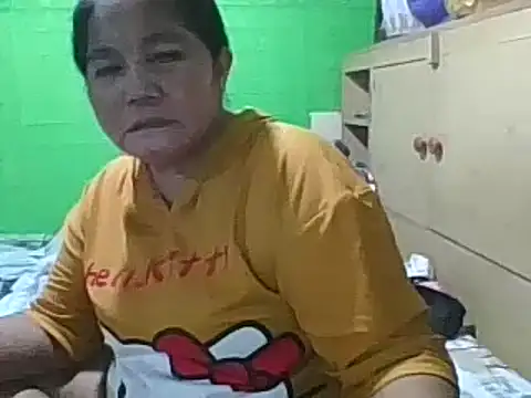 Snapshot of pinay_wild_mature chatting on February 25, 12:25 am pinay wild mature online show from February 25, 12:25 am