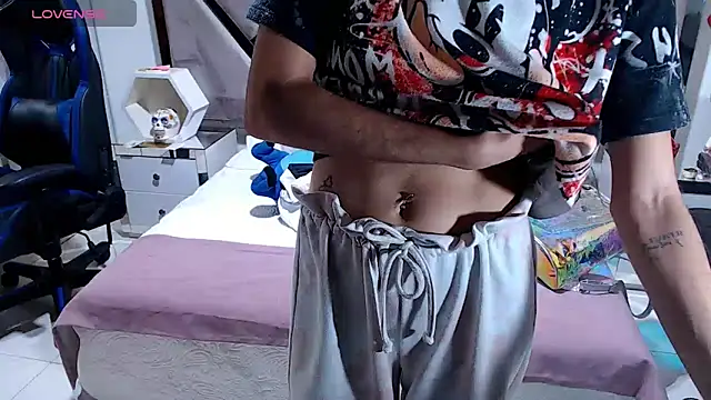 Snapshot of lady_Ary_xx chatting on December 30, 1:15 am lady Ary xx online show from December 30, 1:15 am