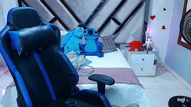 Snapshot of lady_Ary_xx chatting on January 9, 9:37 pm lady Ary xx online show from January 9, 9:37 pm