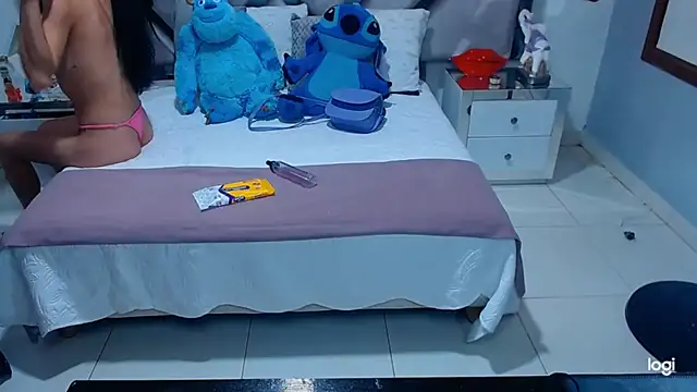 Snapshot of lady_Ary_xx chatting on January 12, 8:25 pm lady Ary xx online show from January 12, 8:25 pm