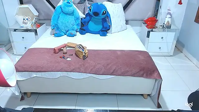 Snapshot of lady_Ary_xx chatting on January 25, 10:39 pm lady Ary xx online show from January 25, 10:39 pm