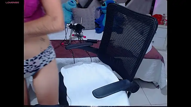 Snapshot of lady_Ary_xx chatting on February 13, 12:35 am lady Ary xx online show from February 13, 12:35 am