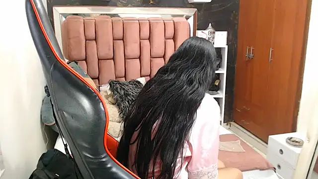 Snapshot of lady_Ary_xx chatting on February 22, 9:59 pm lady Ary xx online show from February 22, 9:59 pm