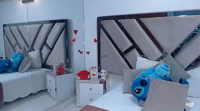 Snapshot of lady_Ary_xx chatting on February 27, 1:27 am lady Ary xx online show from February 27, 1:27 am