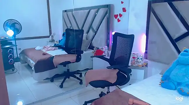 Snapshot of lady_Ary_xx chatting on March 4, 3:44 am lady Ary xx online show from March 4, 3:44 am