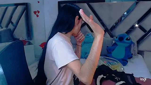 Snapshot of lady_Ary_xx chatting on March 5, 8:21 pm lady Ary xx online show from March 5, 8:21 pm