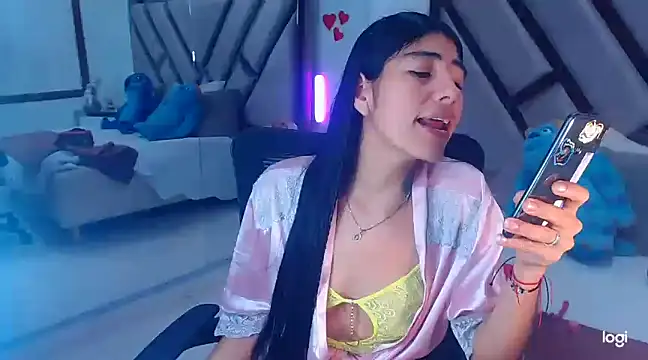 Snapshot of lady_Ary_xx chatting on March 8, 12:11 am lady Ary xx online show from March 8, 12:11 am