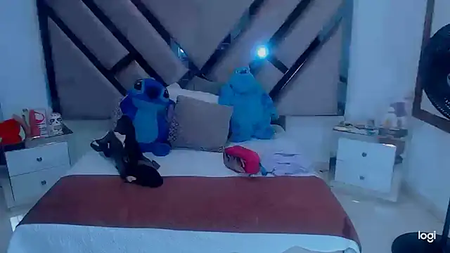 Snapshot of lady_Ary_xx chatting on March 18, 9:43 pm lady Ary xx online show from March 18, 9:43 pm