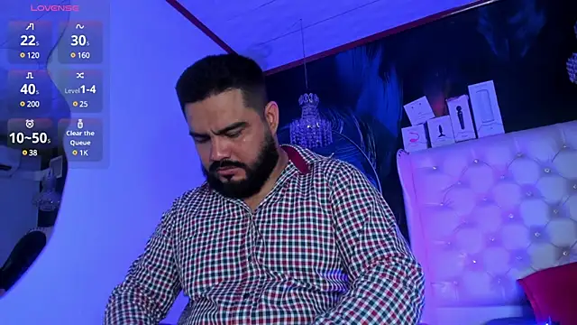 MichaelBear  online show from February 20, 11:31 am