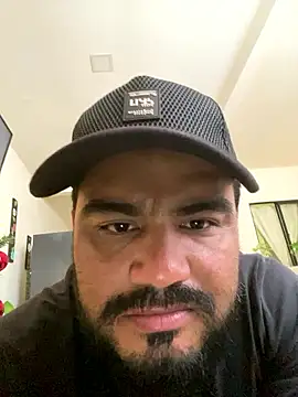 MichaelBear  online show from January 10, 6:09 pm