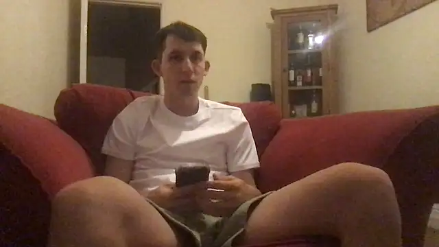Snapshot of alex2p12 chatting on July 6, 9:39 pm alex2p12 online show from July 6, 9:39 pm