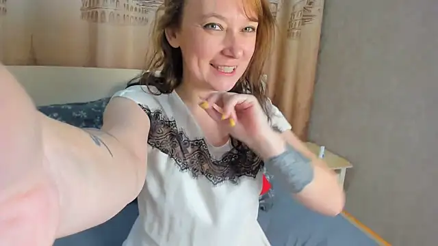 Snapshot of Ria_23 chatting on May 21, 2:29 am Ria 23 online show from May 21, 2:29 am