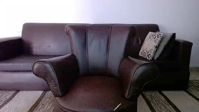 Snapshot of Linda1975 chatting on September 17, 11:01 am Linda1975 online show from September 17, 11:01 am