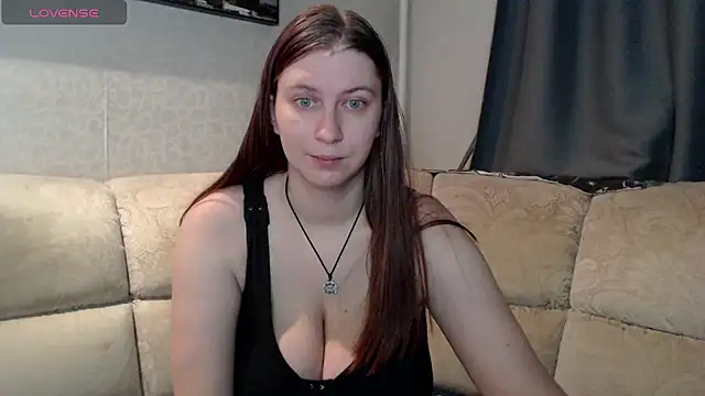 Snapshot of LiyaSilve chatting on October 15, 2:06 pm LiyaSilve online show from October 15, 2:06 pm