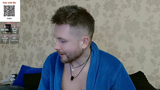 MartinBrandon online show from April 3, 9:24 pm