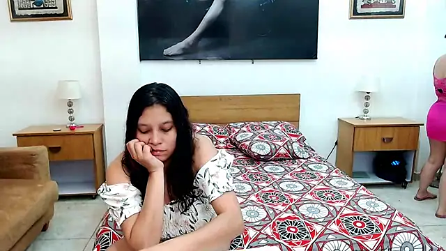 MaloryAndLuna online show from February 23, 12:02 pm