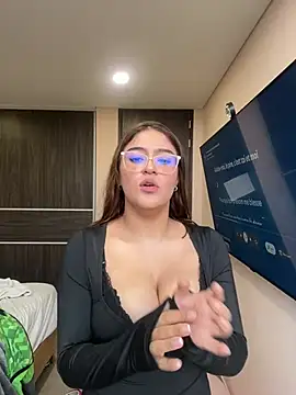 Juliana News online show from December 15, 10:15 pm