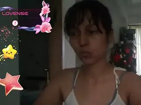 Moon lunita online show from December 2, 10:34 pm