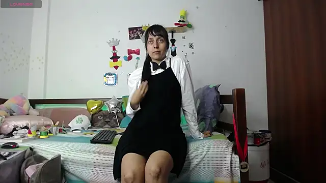 Moon lunita online show from March 19, 9:37 pm