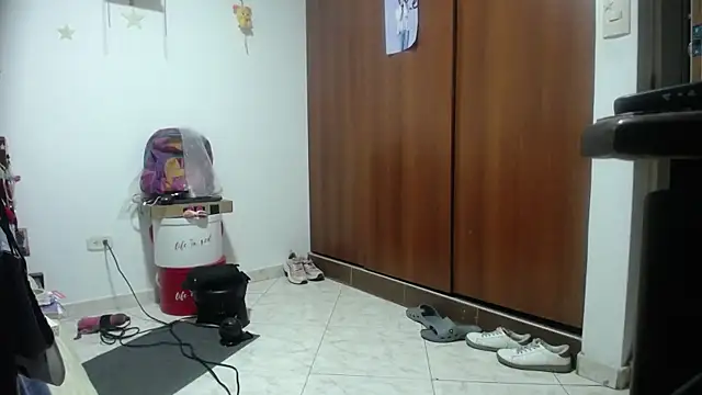 Snapshot of Moon_lunita chatting on July 29, 11:03 pm Moon lunita online show from July 29, 11:03 pm
