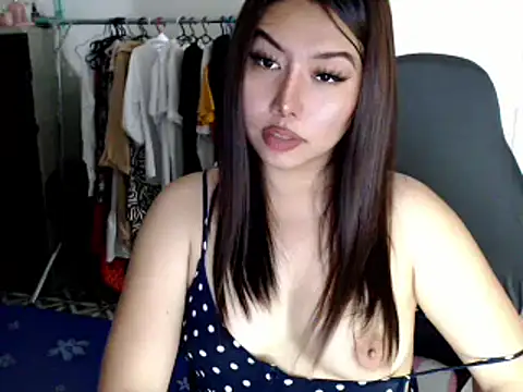 urqueendominant online show from February 12, 11:29 am