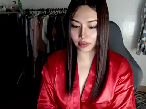 urqueendominant online show from March 1, 7:19 am