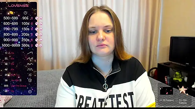 Snapshot of AlanaBrox chatting on February 9, 11:36 am AlanaBrox online show from February 9, 11:36 am