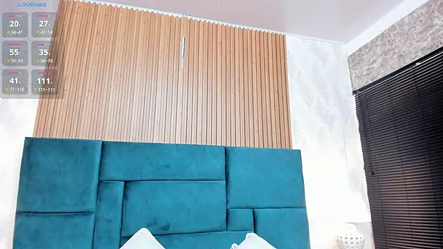 Kareena chopra online show from October 31, 12:50 pm