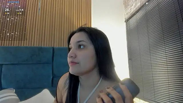 Kareena chopra online show from April 14, 12:33 pm