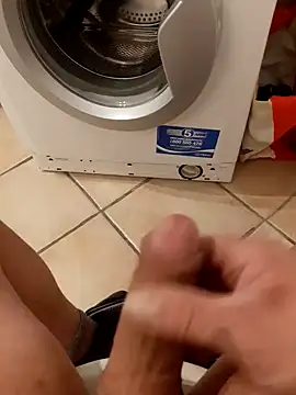 Snapshot of 74bob chatting on December 26, 12:59 pm 74bob online show from December 26, 12:59 pm