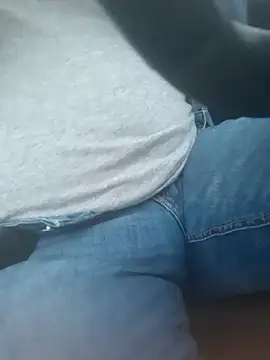 Snapshot of 74bob chatting on February 11, 4:24 pm 74bob online show from February 11, 4:24 pm