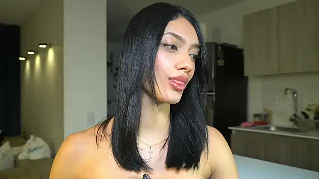 Snapshot of kendall_ruiz chatting on July 27, 11:34 pm kendall ruiz online show from July 27, 11:34 pm