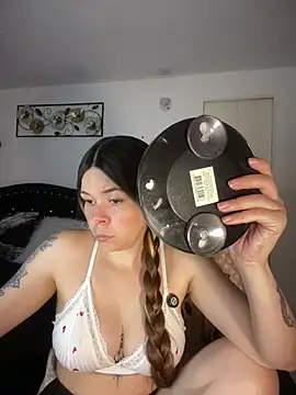 carolina16love online show from April 17, 8:45 pm