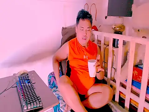 Snapshot of Hardking_69 chatting on June 30, 10:49 am Hardking 69 online show from June 30, 10:49 am