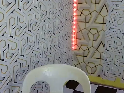 Snapshot of urfantacyjamaica chatting on March 18, 7:33 am urfantacyjamaica online show from March 18, 7:33 am