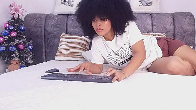 naia blessed online show from January 10, 7:15 pm