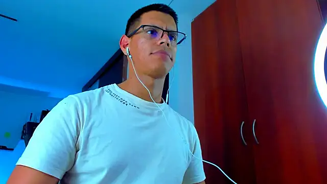  John Boy  online show from December 15, 12:51 am