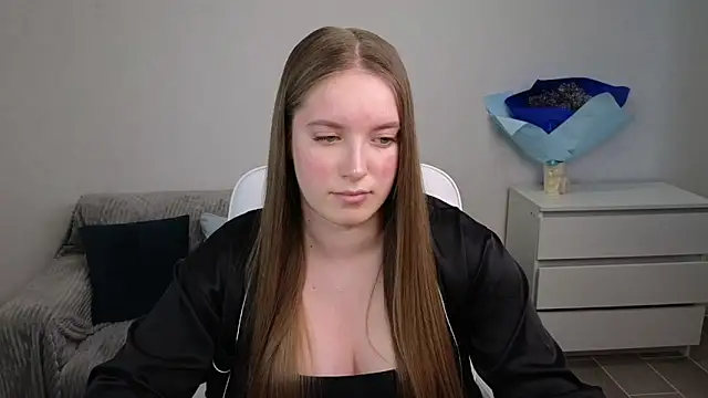 EvaMaddison online show from February 6, 8:50 am