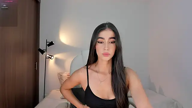 RebeccaBaxter online show from June 12, 11:46 pm