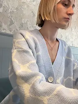 Feral berry 8133 online show from February 12, 7:13 am