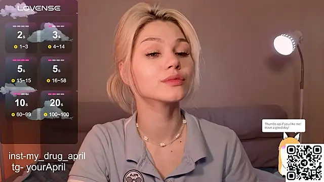 Snapshot of MyApril chatting on February 18, 9:11 pm MyApril online show from February 18, 9:11 pm