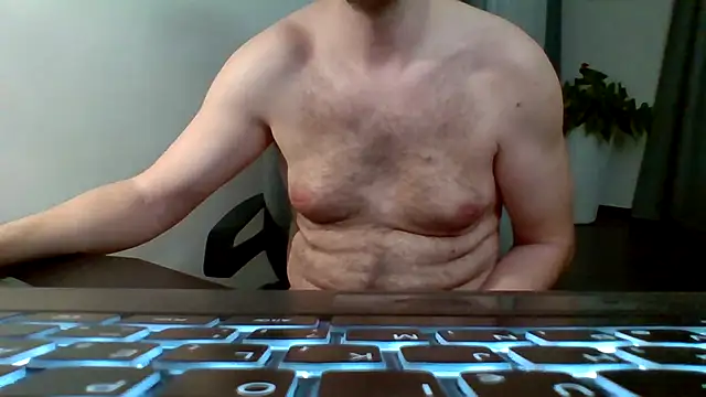 Snapshot of Horney_boy86 chatting on March 2, 10:27 pm Horney boy86 online show from March 2, 10:27 pm