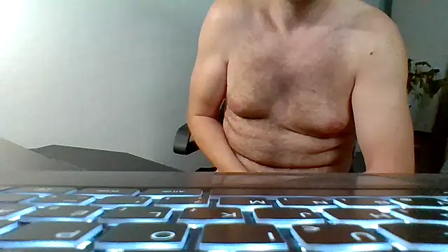 Horney boy86 online show from September 13, 10:20 pm