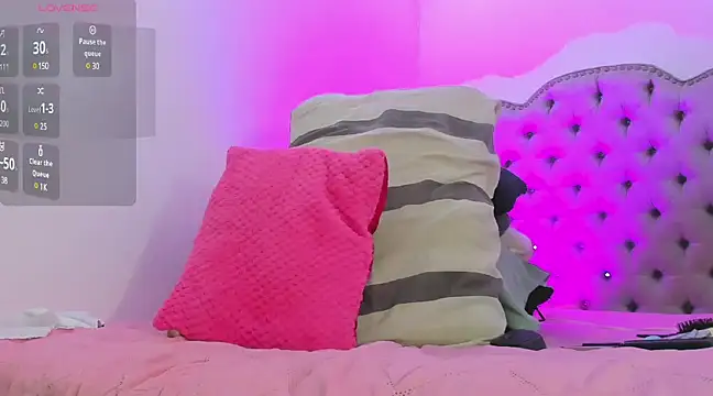 saammii  online show from February 25, 11:11 pm