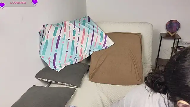 blue  moon  online show from February 4, 3:12 am